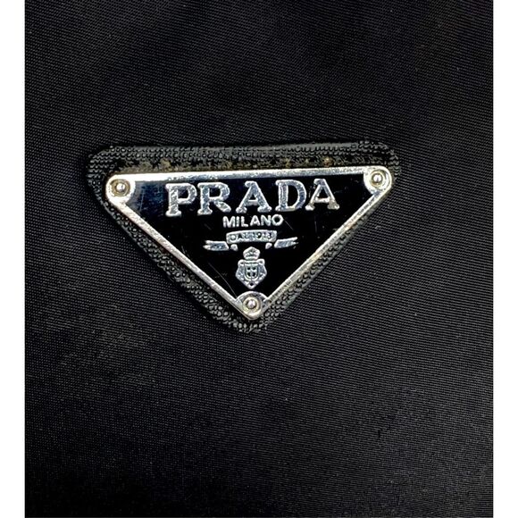 Prada Re-Edition 2005 Re-Nylon bag Mini Hobo Convertible Chain Strap Black - Picture 4 of 16